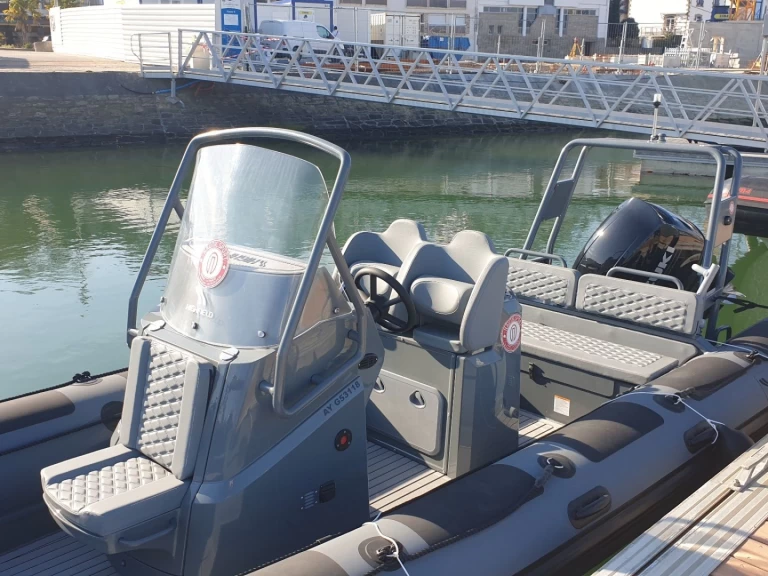 Gommone a noleggio a Port-Haliguen al miglior prezzo