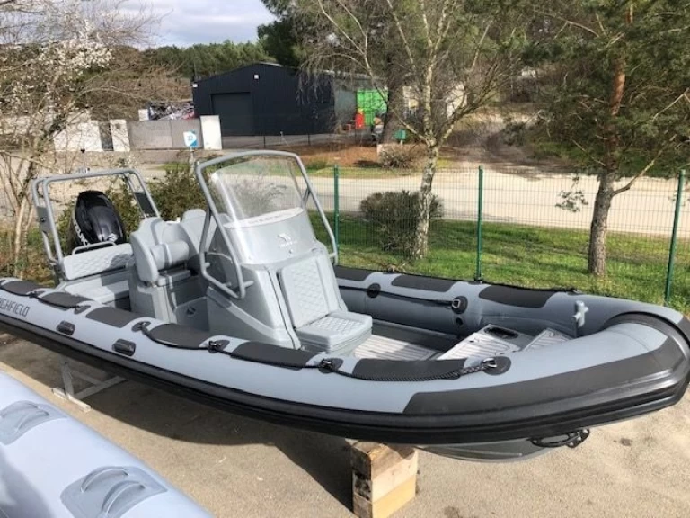 Noleggiare una Highfield Patrol 660 a Port-Haliguen