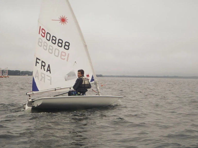 Noleggio barche Carnac economico Laser Solo