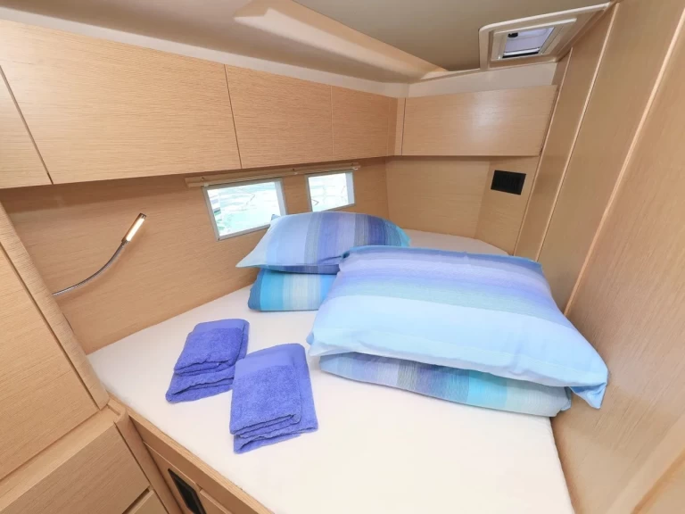 Barca a vela a noleggio a Salerno al miglior prezzo