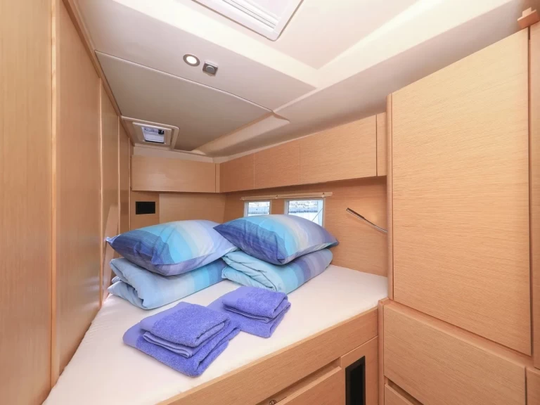 Barca a vela a noleggio a Salerno al miglior prezzo