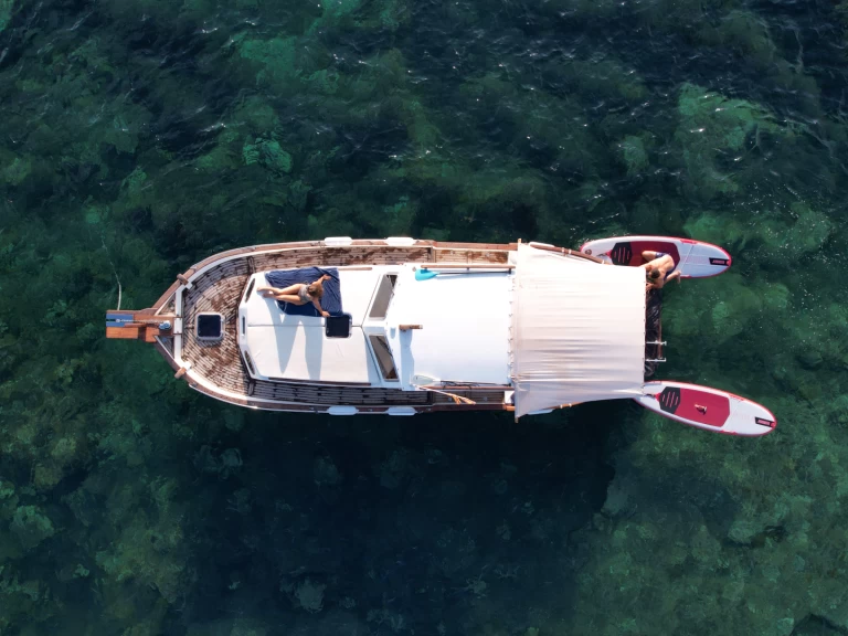 Noleggio barche Mahón economico llaut menorquin