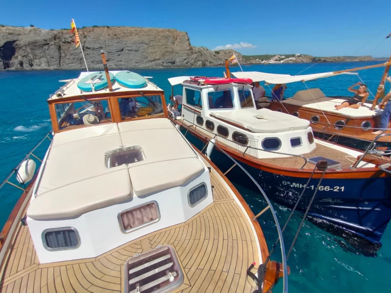 Noleggio Barca a motore Capeador con patente nautica