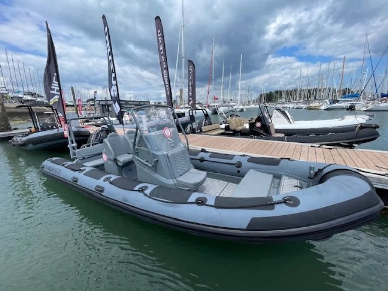 Noleggiare una Highfield Patrol 660 a La Trinité-sur-Mer