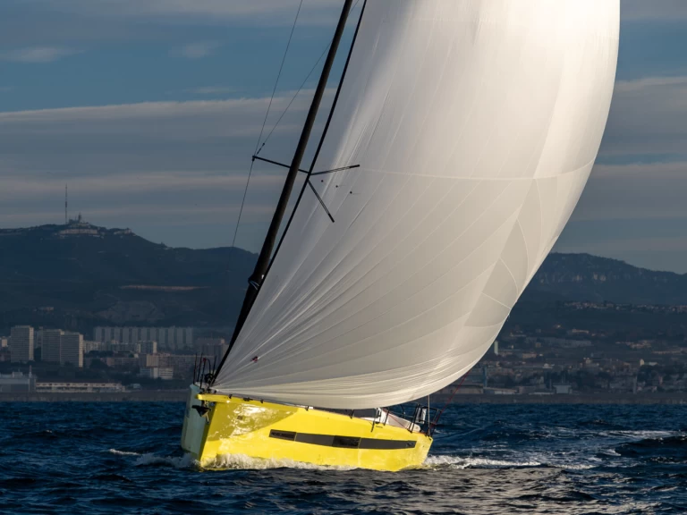 Noleggio Barca a vela RM con patente nautica