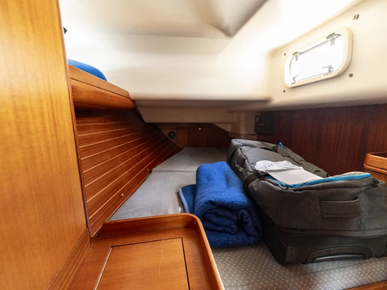 Noleggio Barca a vela Elan con patente nautica