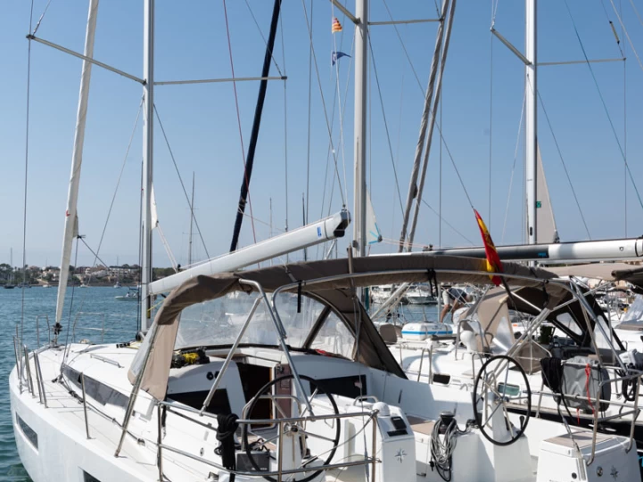 Noleggiare una Jeanneau Sun Odyssey 440 a Palma de Maiorca