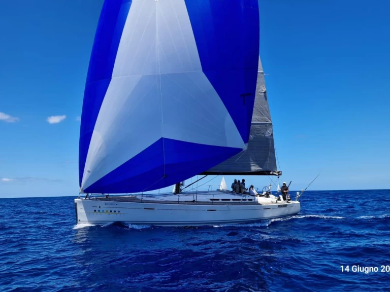 Noleggio barche Reggio Calabria economico First 50