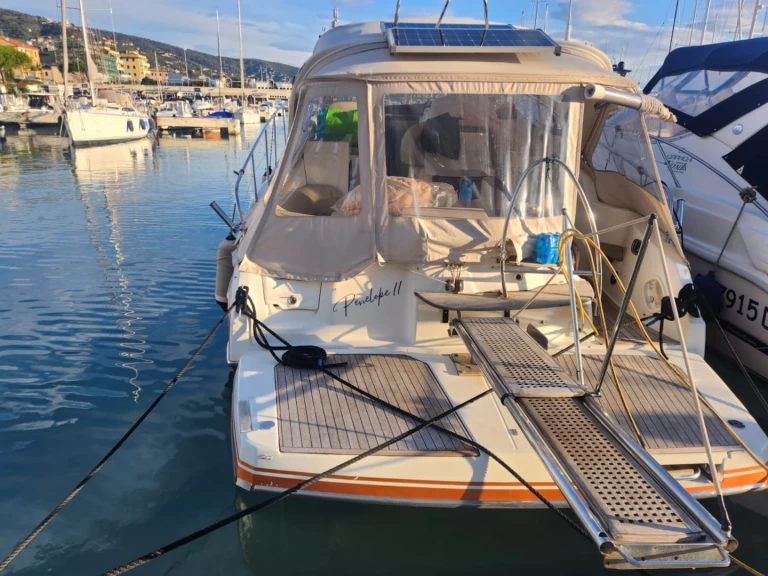 Noleggio Barca a motore a Portofino – Cranchi Zaffiro 36
