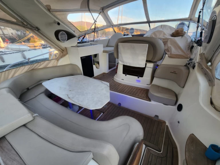 Noleggio Barca a motore con o senza skipper Cranchi a Portofino