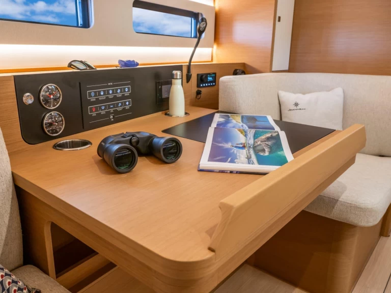 Barca a vela a noleggio a Níkiti al miglior prezzo