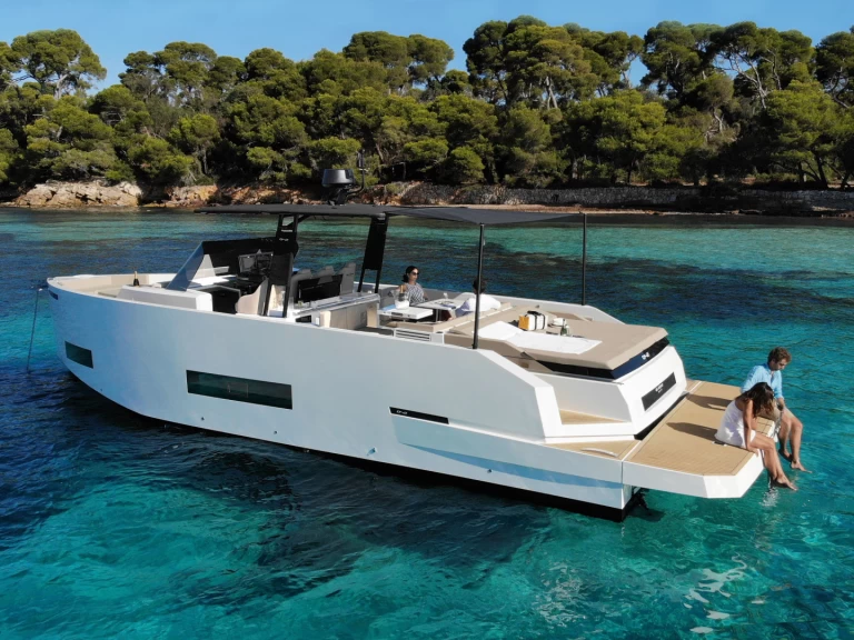 Noleggio Barca a motore De Antonio con patente nautica