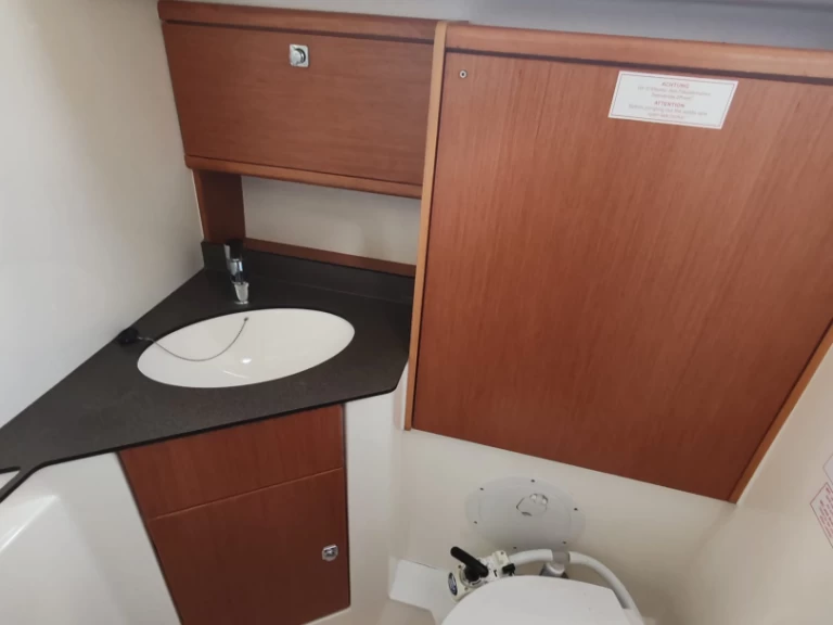 Bavaria Cruiser 46 da affittare a  Drage