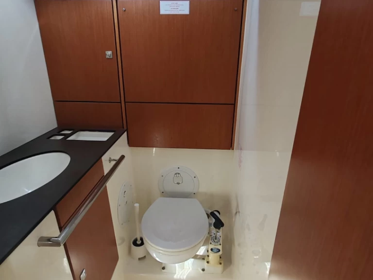 Bavaria Cruiser 46 da affittare a  Drage