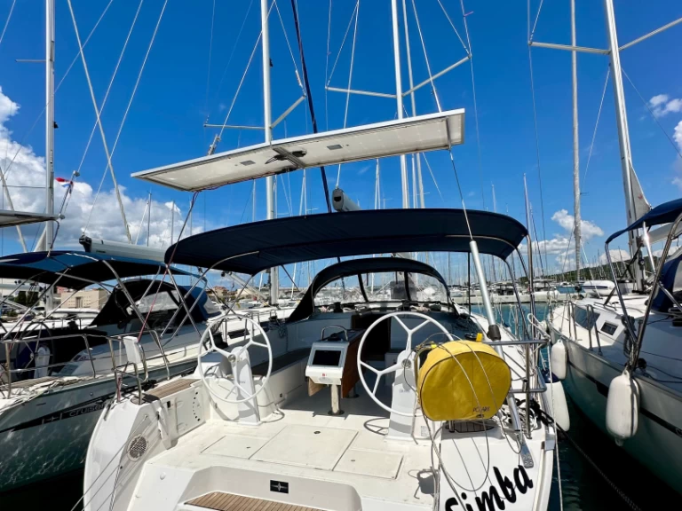 Noleggiare una Bavaria Cruiser 46 a Sukošan