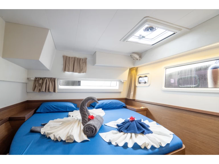 Noleggio Catamarano a Eden Island – Lagoon Lagoon 42