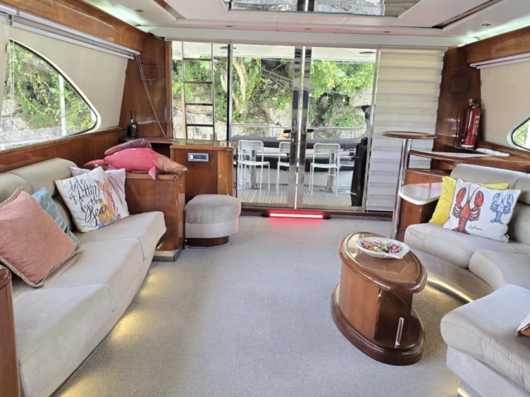 Noleggio Yacht di lusso a La Romana – Majesty Yachts 78