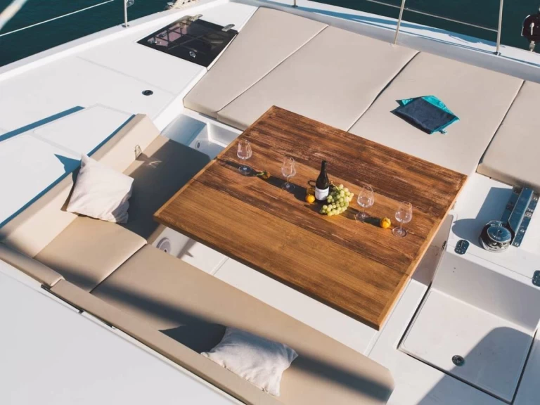 Noleggio Catamarano Bali con patente nautica