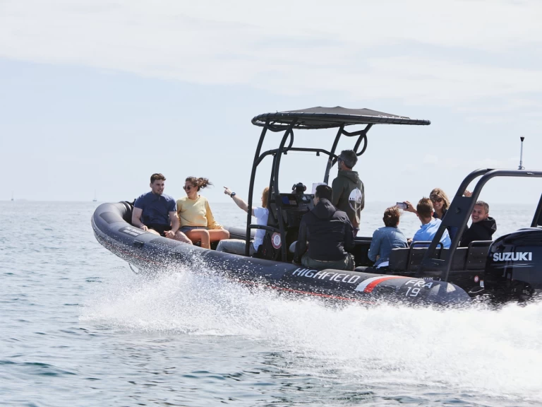 Noleggiare una Highfield Patrol 760 a La Trinité-sur-Mer