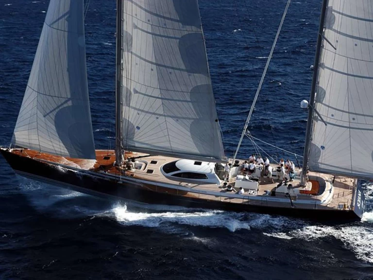 Noleggio Yacht di lusso Greenbay Mar con patente nautica