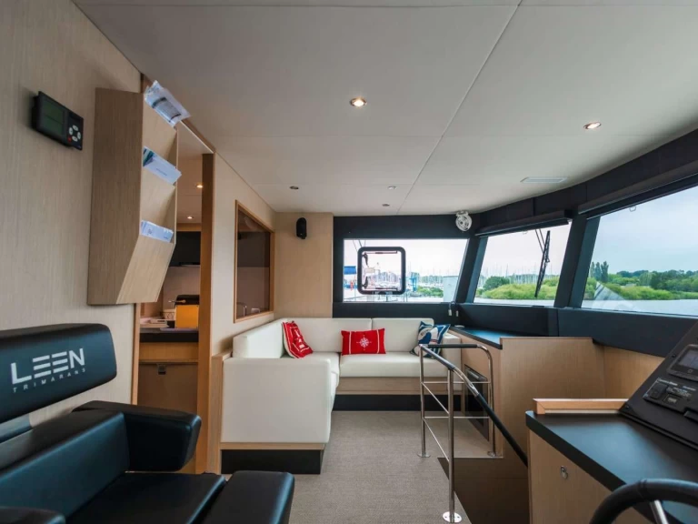 Noleggio Yacht di lusso Neel con patente nautica