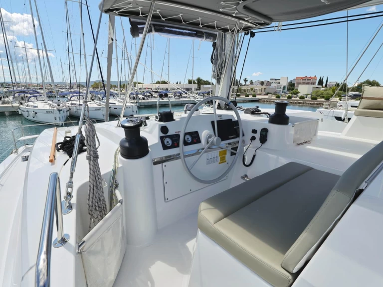 Bali Bali 4.4 da affittare a  Sukošan