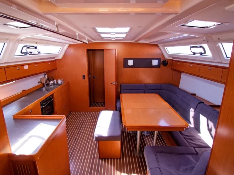 Bavaria Cruiser 46 da affittare a  Nikiána