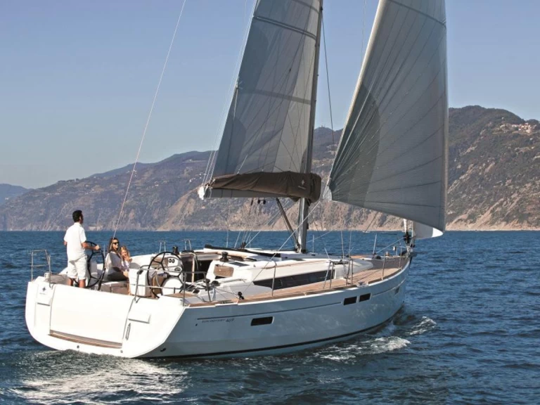 Noleggiare una Jeanneau Sun Odyssey 469 a Nikiána