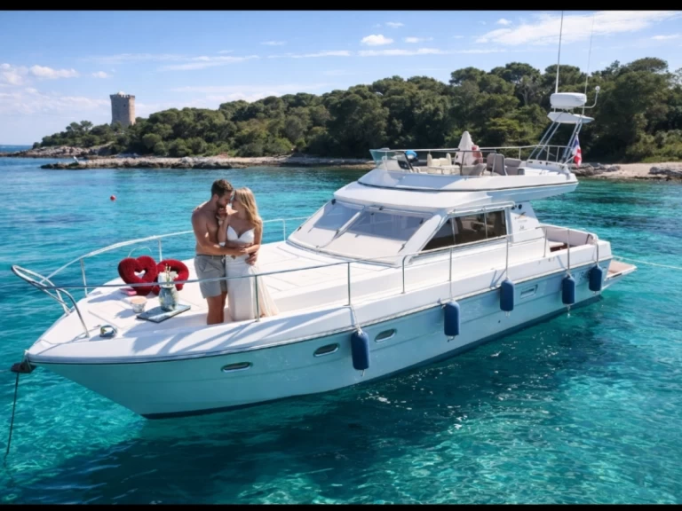 Noleggio barche Cannes economico Ferretti 36