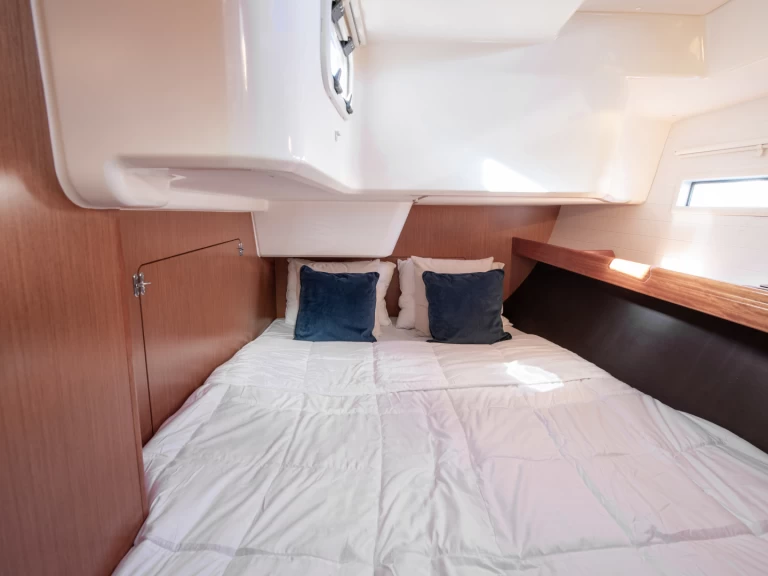 Noleggio Barca a vela a Lávrio – Bavaria Cruiser 51