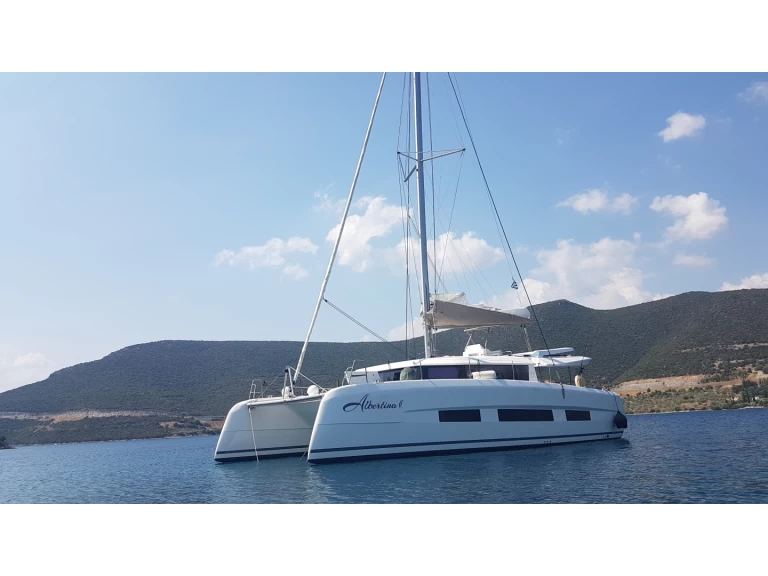 Noleggio a Álimos – Dufour Dufour Catamarans 48 Sail su SamBoat