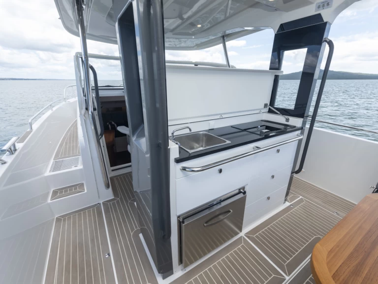 Noleggio Barca a motore con o senza skipper Nimbus a Níkiti