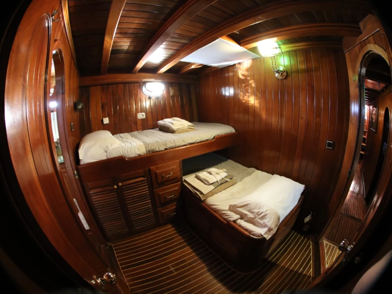 Noleggio Barca a vela con o senza skipper  a Salerno