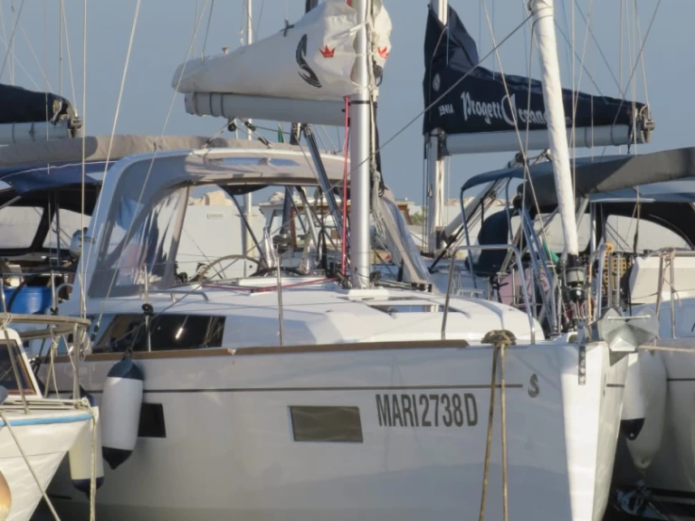 Bénéteau Oceanis 38 da affittare a  Procida