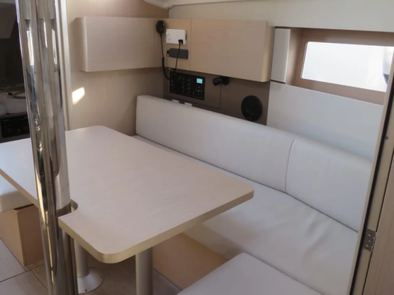 Noleggio a Procida – Bénéteau Oceanis 38 su SamBoat