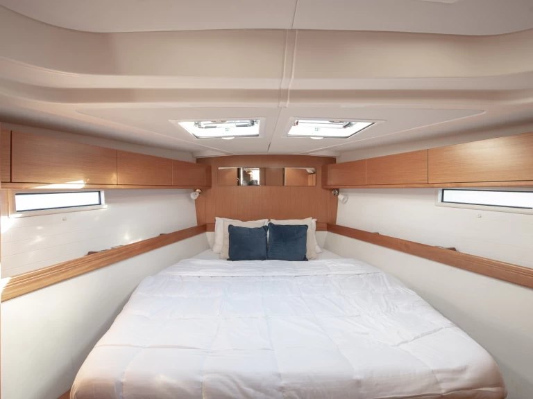 Noleggio barche Bavaria Cruiser 51 a Lávrio su Samboat