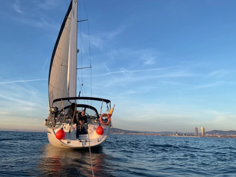 Noleggio a Barcellona – Bavaria Cruiser 37 su SamBoat