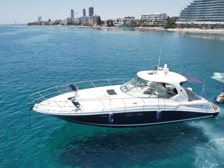 Noleggio Barca a motore Sea Ray con patente nautica