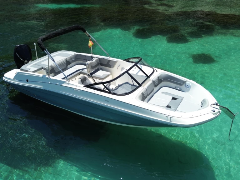 Noleggio barche Bayliner VR6 OB a Ibiza Town su Samboat