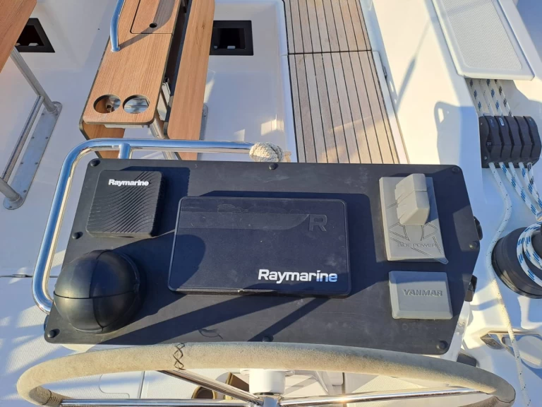 Noleggio Barca a vela Bavaria con patente nautica