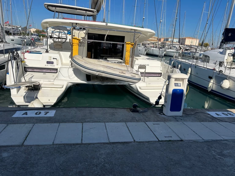 Noleggiare una Lagoon Lagoon 42 a Lefkáda