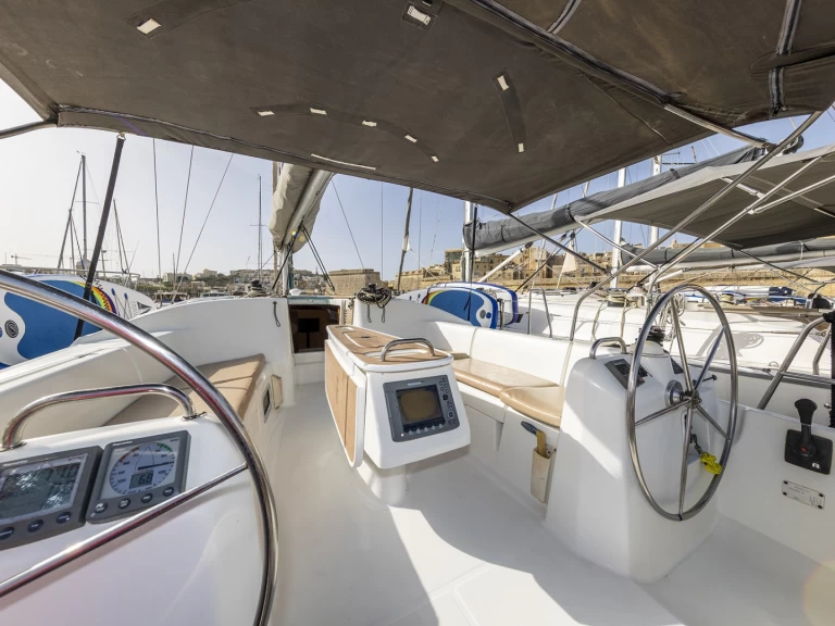 Noleggio Barca a vela Bénéteau con patente nautica