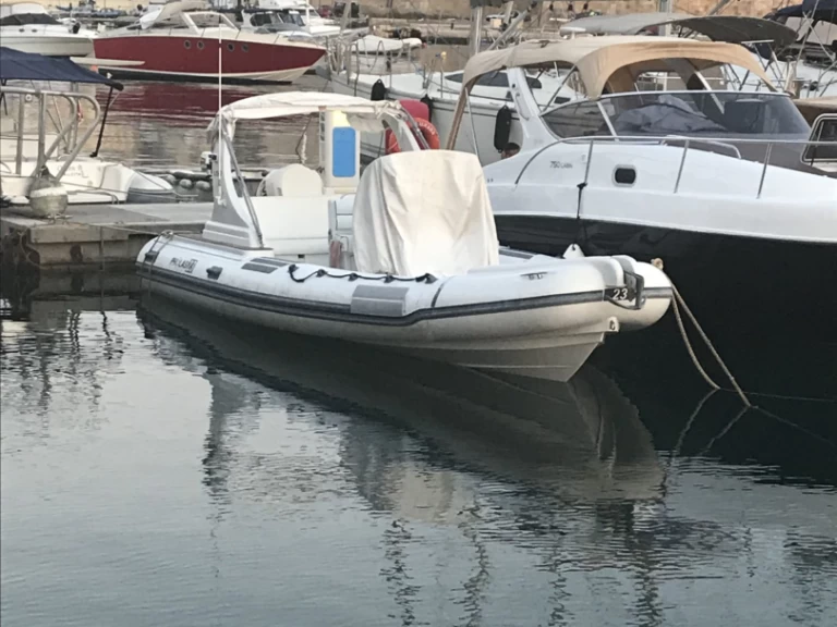 Noleggio barche Pholas 23 a Sliema su Samboat