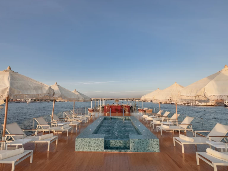 Houseboat a noleggio a Il Cairo al miglior prezzo