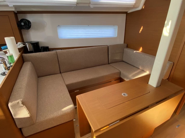Jeanneau Sun Odyssey 380 da affittare a  Palma de Maiorca
