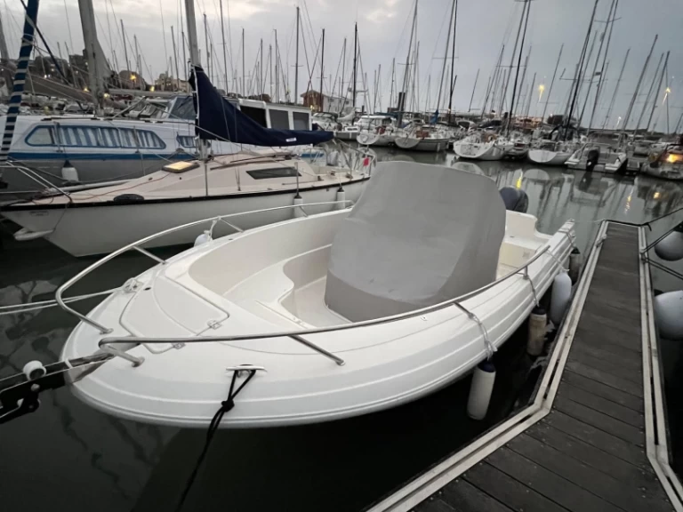 Noleggio a La Flotte – Pacific Craft Pacific Craft 670 su SamBoat