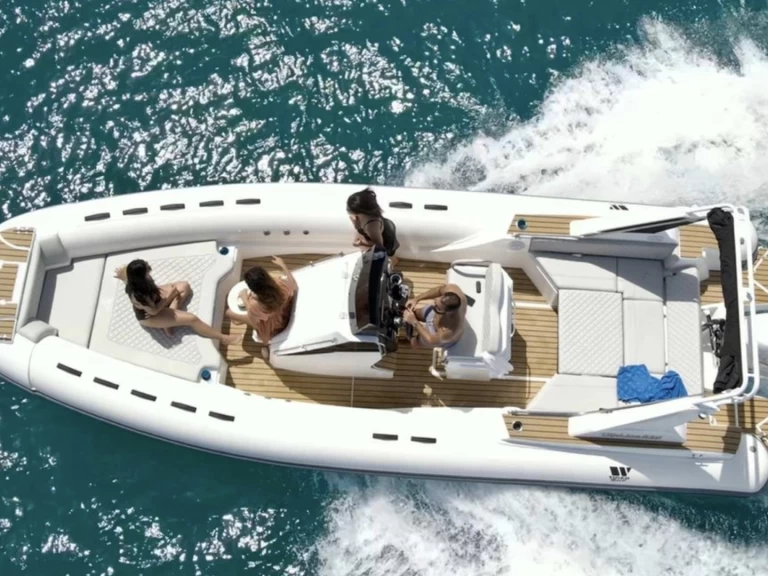 Noleggio barche La Flotte economico 850