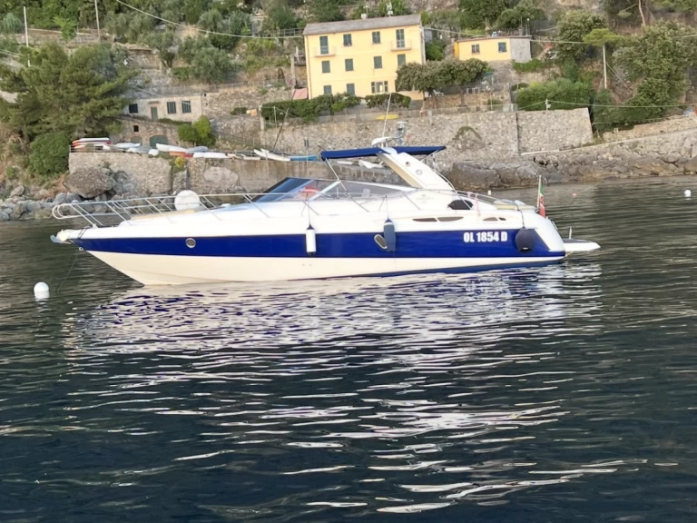 Noleggio Barca a motore Cranchi con patente nautica