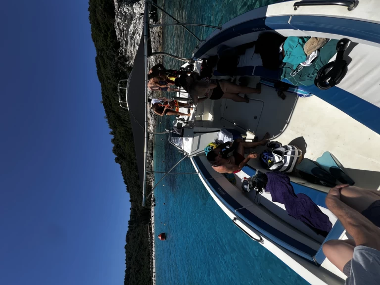 Noleggio barche Mercan 32 excursion  a Vráchos su Samboat