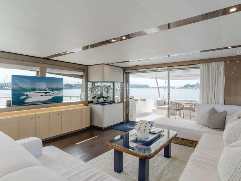 Noleggio Yacht di lusso con o senza skipper Ferretti a New England